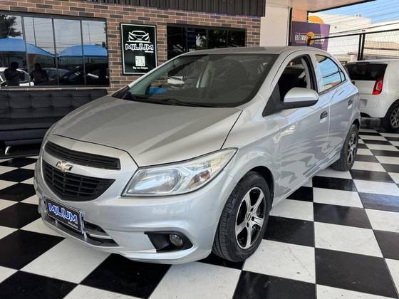 CHEVROLET ONIX 1.0 MPFI JOY 8V FLEX 4P MANUAL CHEVROLET ONIX 1.0 MPFI JOY 8V FLEX 4P MANUAL